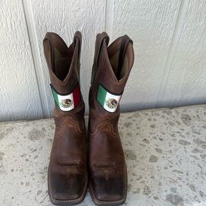Ariat Tan Leather Cowboy Boots